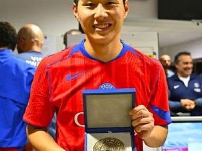 이강인 PSG 100경기 기념 조용한 성장의 주인공