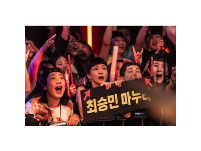 하트맨 극장가에 웃음 선사하며 흥행 가도 달리고 있어