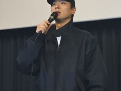 박정민 충주시 1인 무대인사에 화제